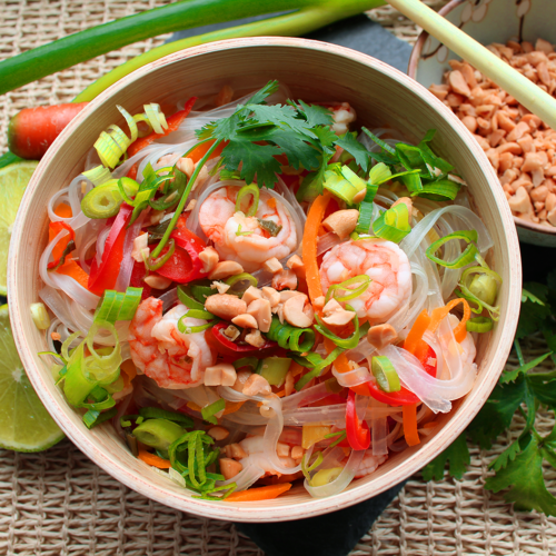 Thailändischer Glasnudelsalat mit Garnelen - CoGAP